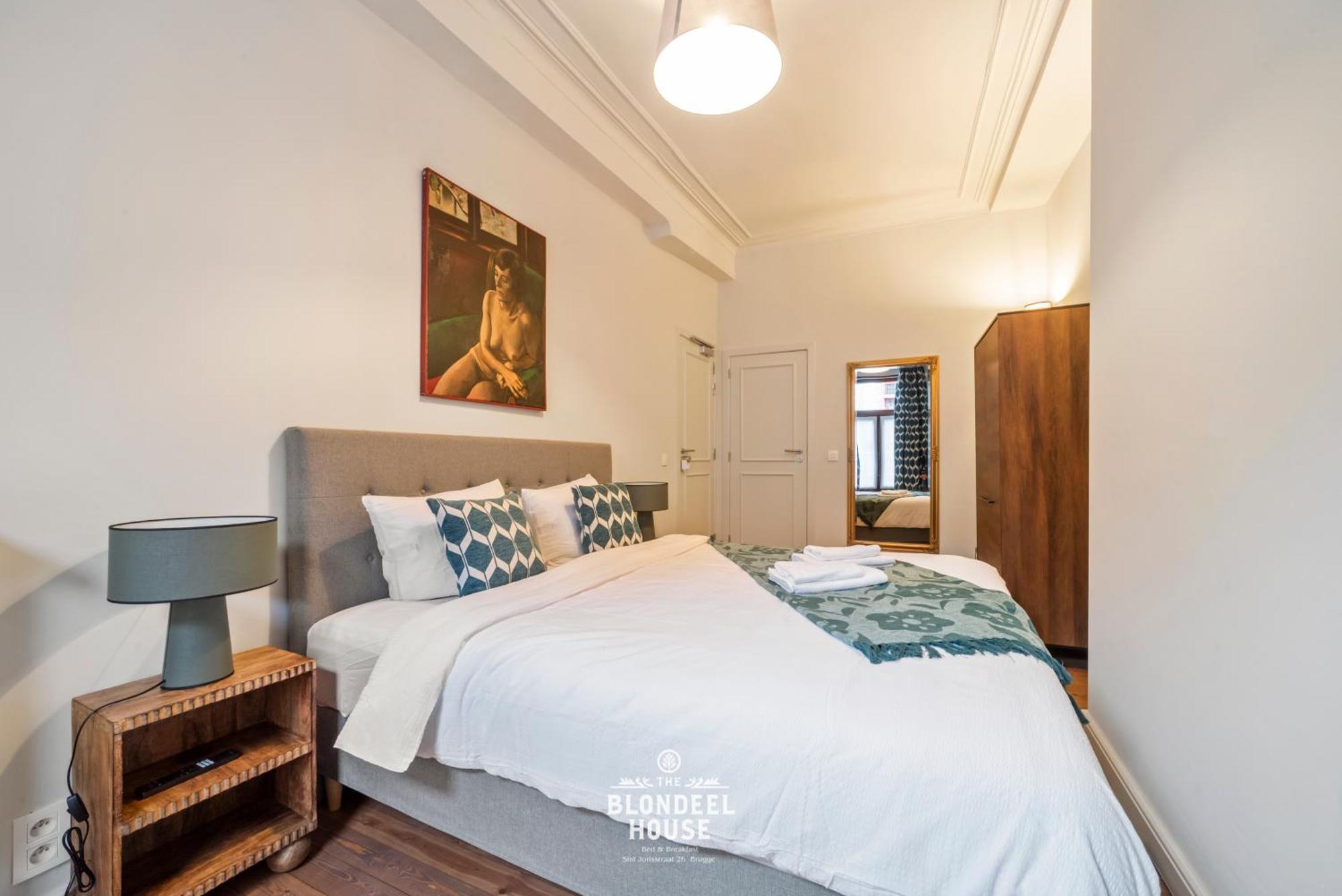 Bed & Breakfast The Blondeel House Brugge Center Buitenkant foto